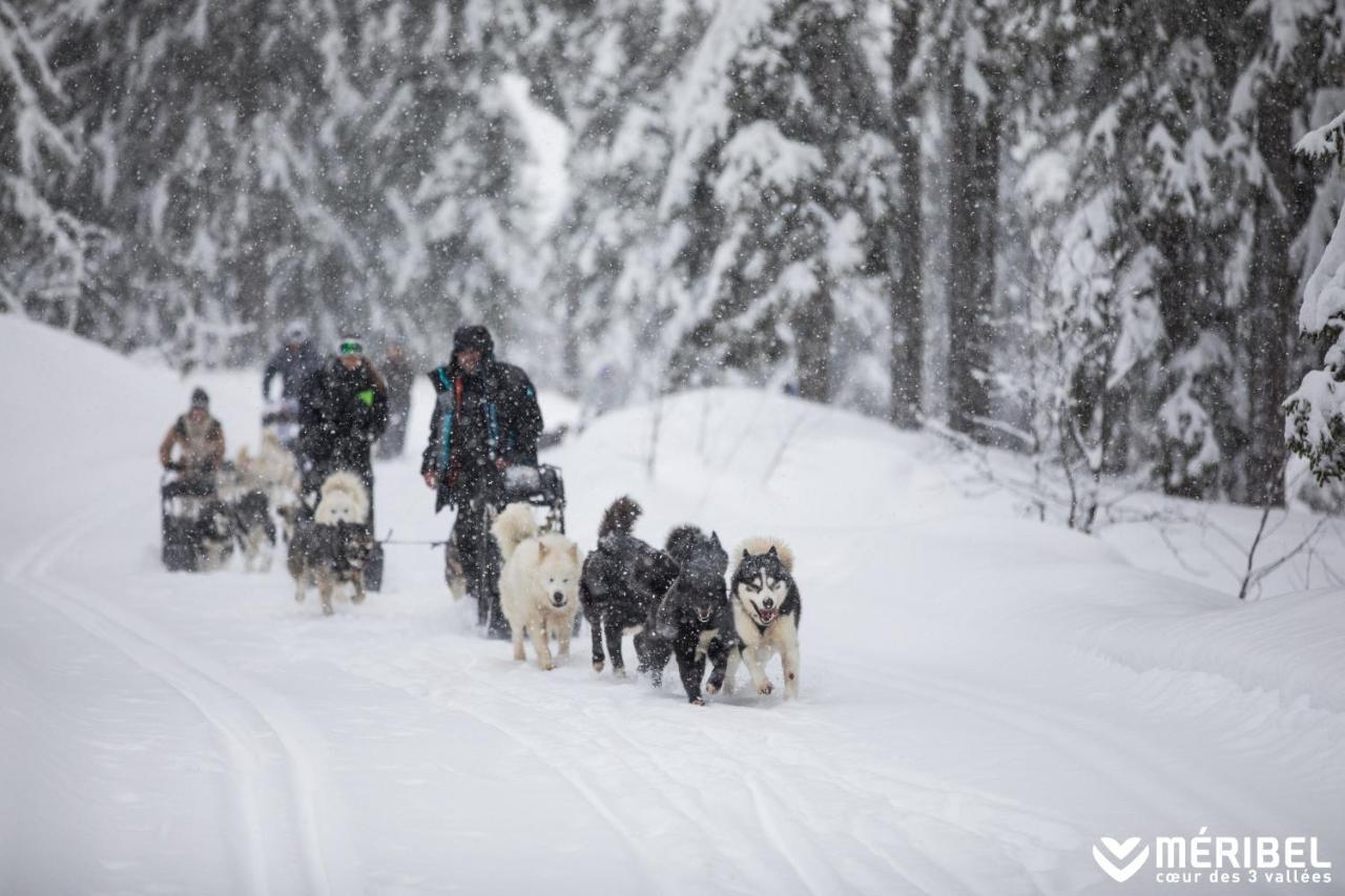 Hotel Le Chamois D'Or, Ussim Vacances เมรีเบล ภายนอก รูปภาพ