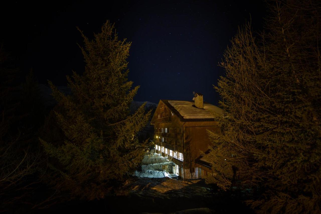 Hotel Le Chamois D'Or, Ussim Vacances เมรีเบล ภายนอก รูปภาพ